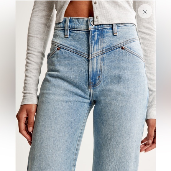 Abercrombie & Fitch Denim - ABERCROMBIE High Rise 90s Relaxed Jean With Front Yoke